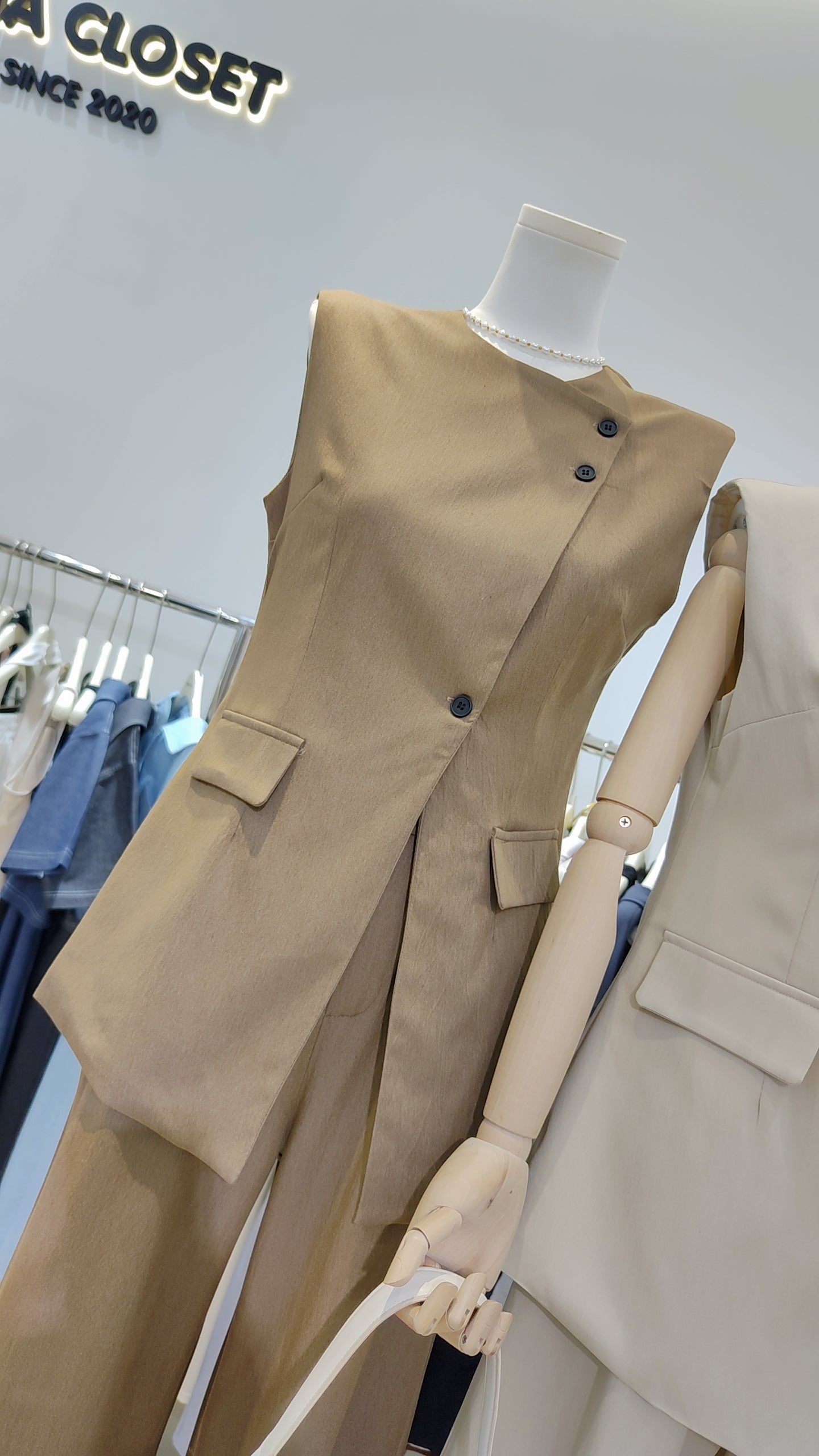 Maria's "Modern Silhouette" Co-ord Set