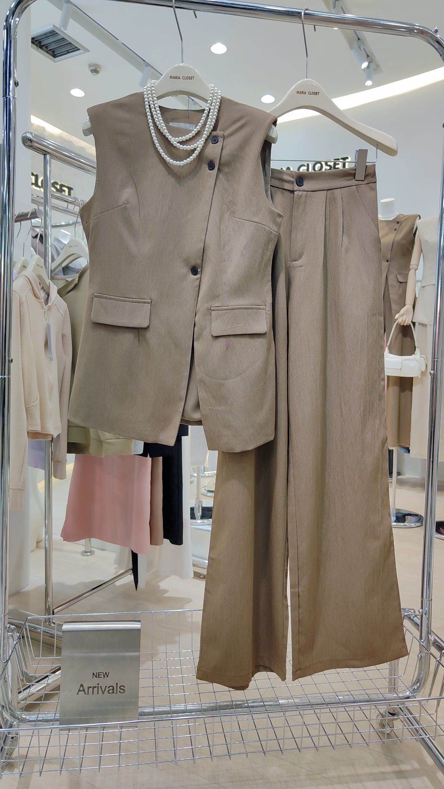 Maria's "Modern Silhouette" Co-ord Set