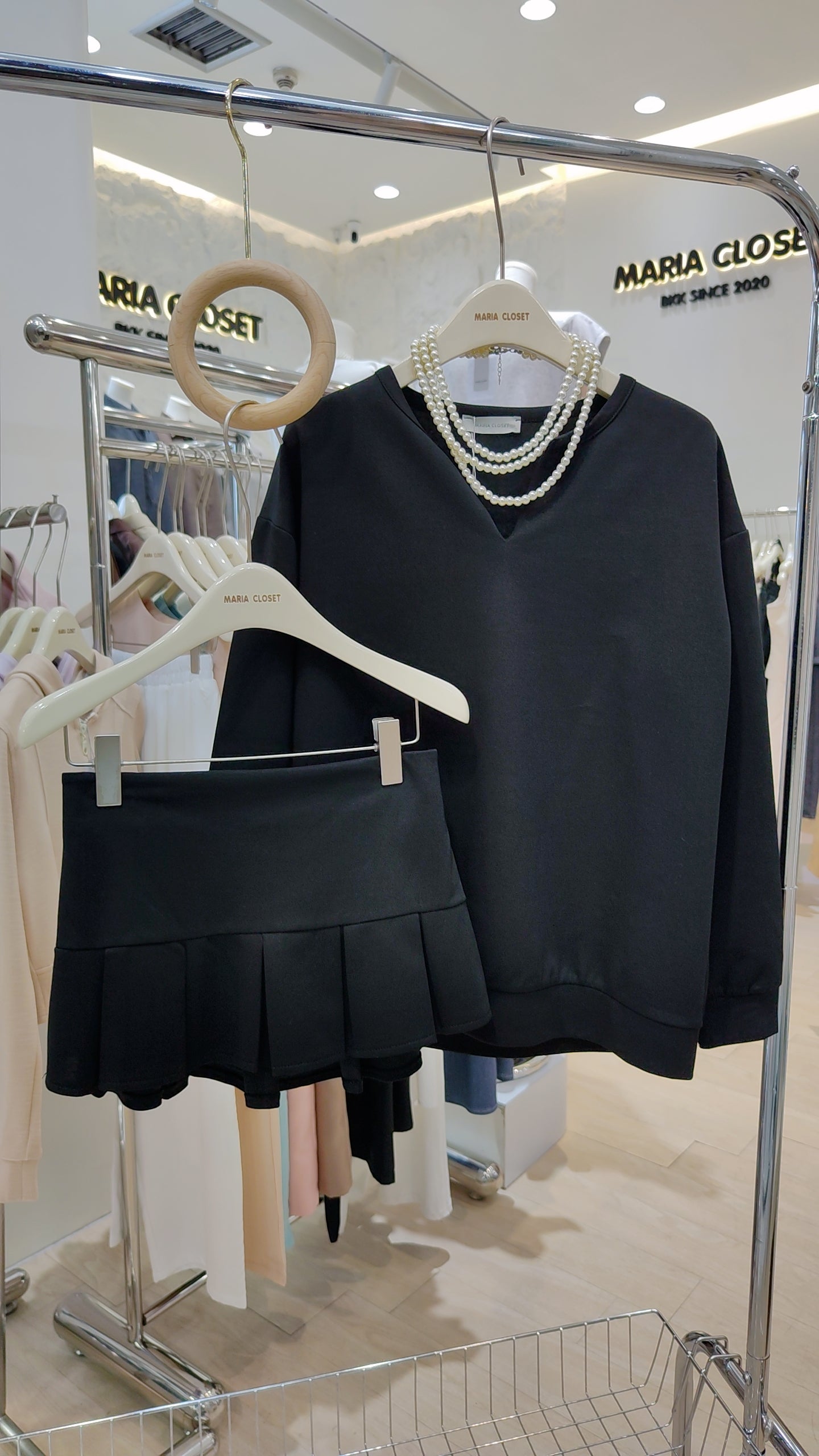 The "Maria Iconic" Pleated Skirt Set