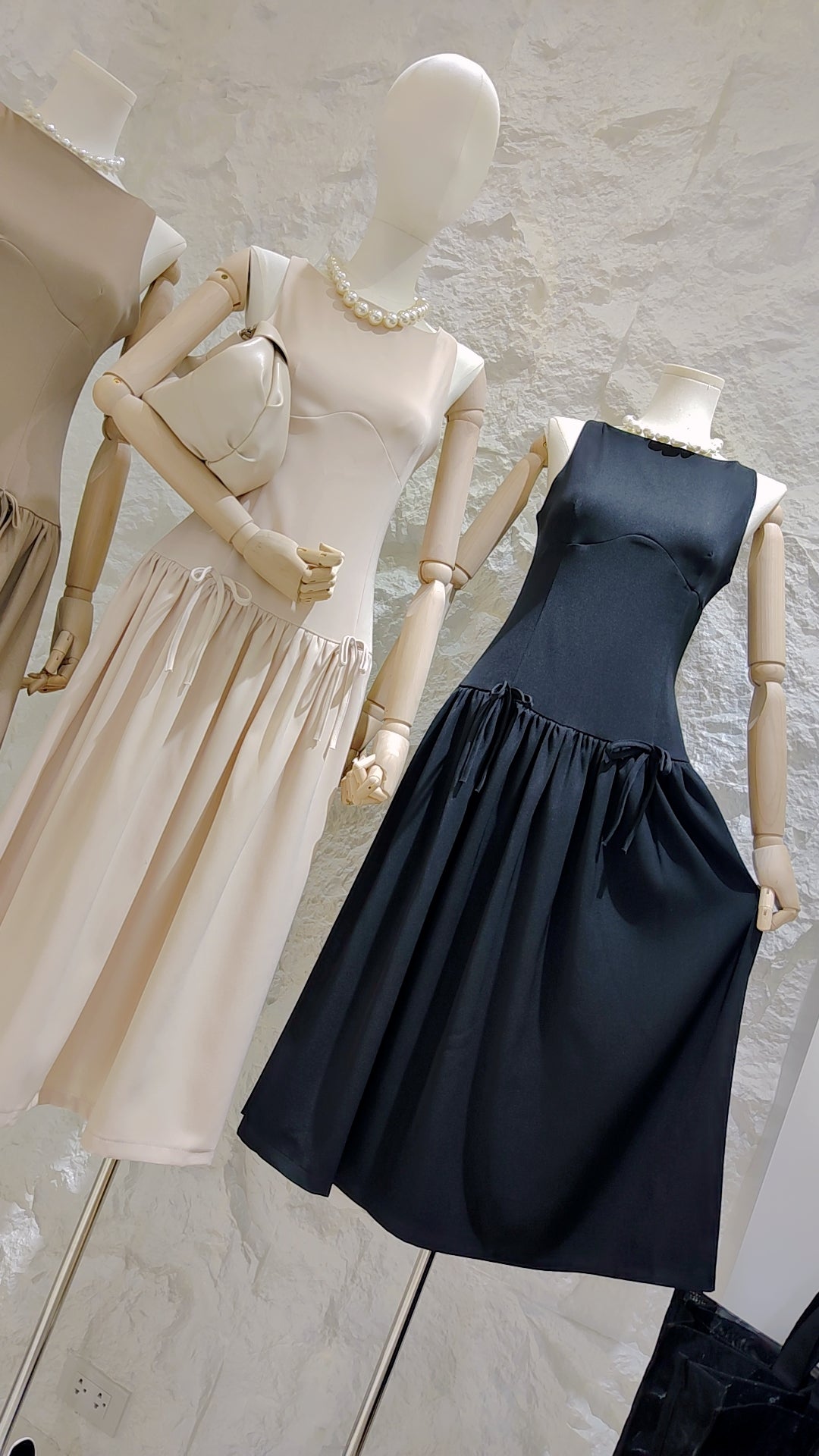 The "Little Waist Knot" Sleeveless Dress