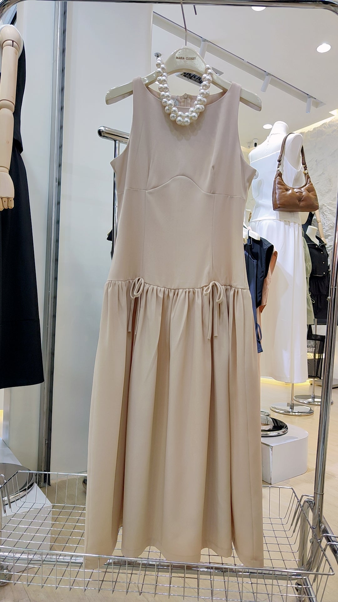 The "Little Waist Knot" Sleeveless Dress