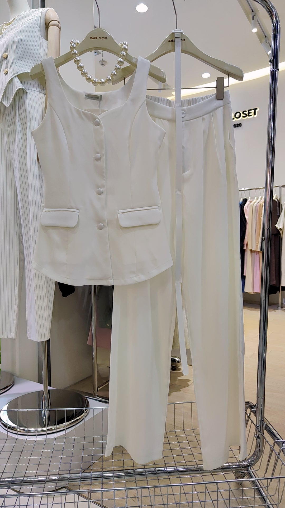 The "Modern Tailored" Co-ord Set: