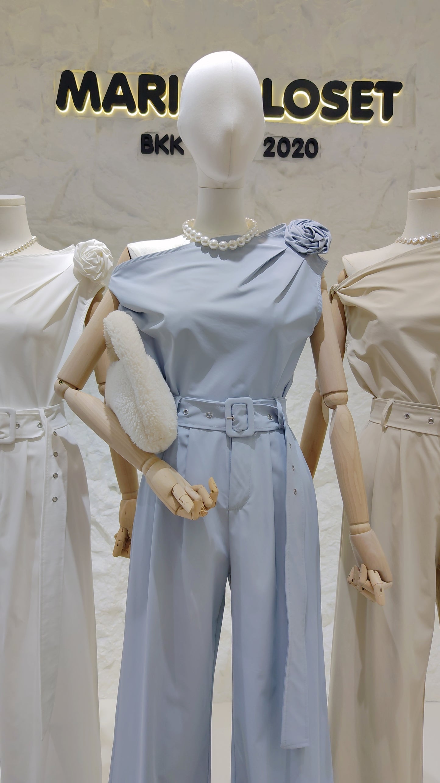The "Rosette Brooch" Top & Pants Set