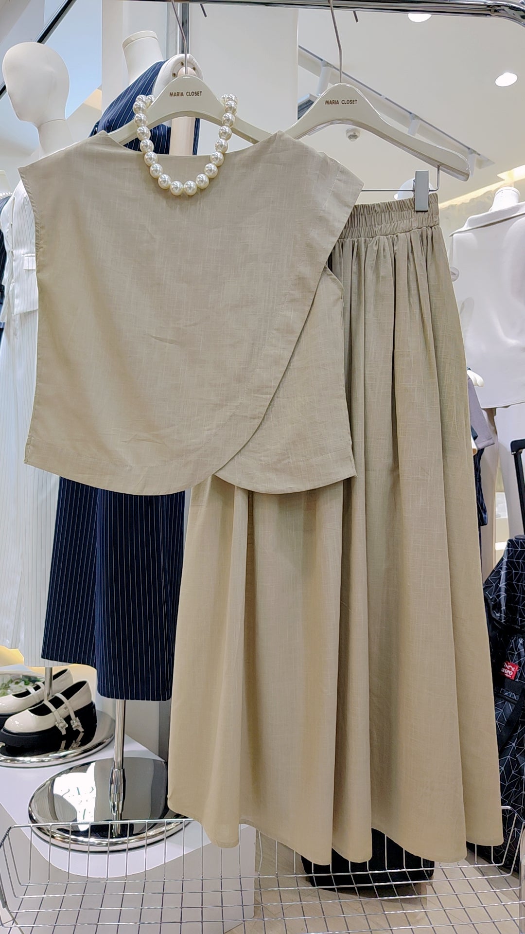 The "Origami" Layered Set