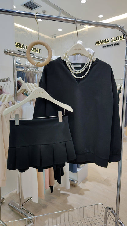 The "Maria Iconic" Pleated Skirt Set