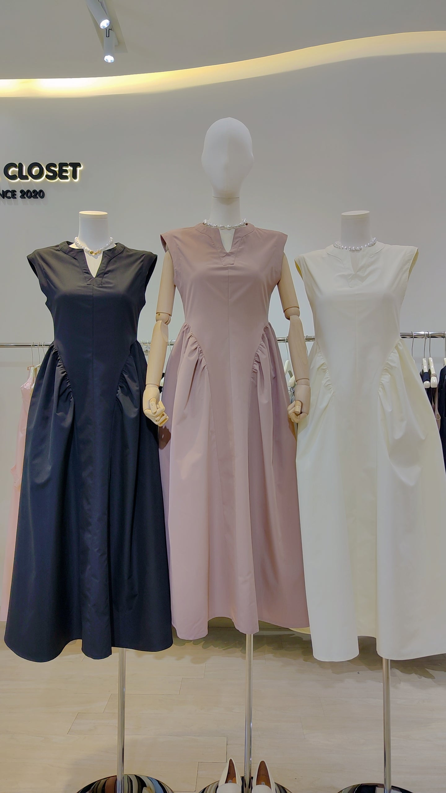 The "Tulip" Silhouette Dress