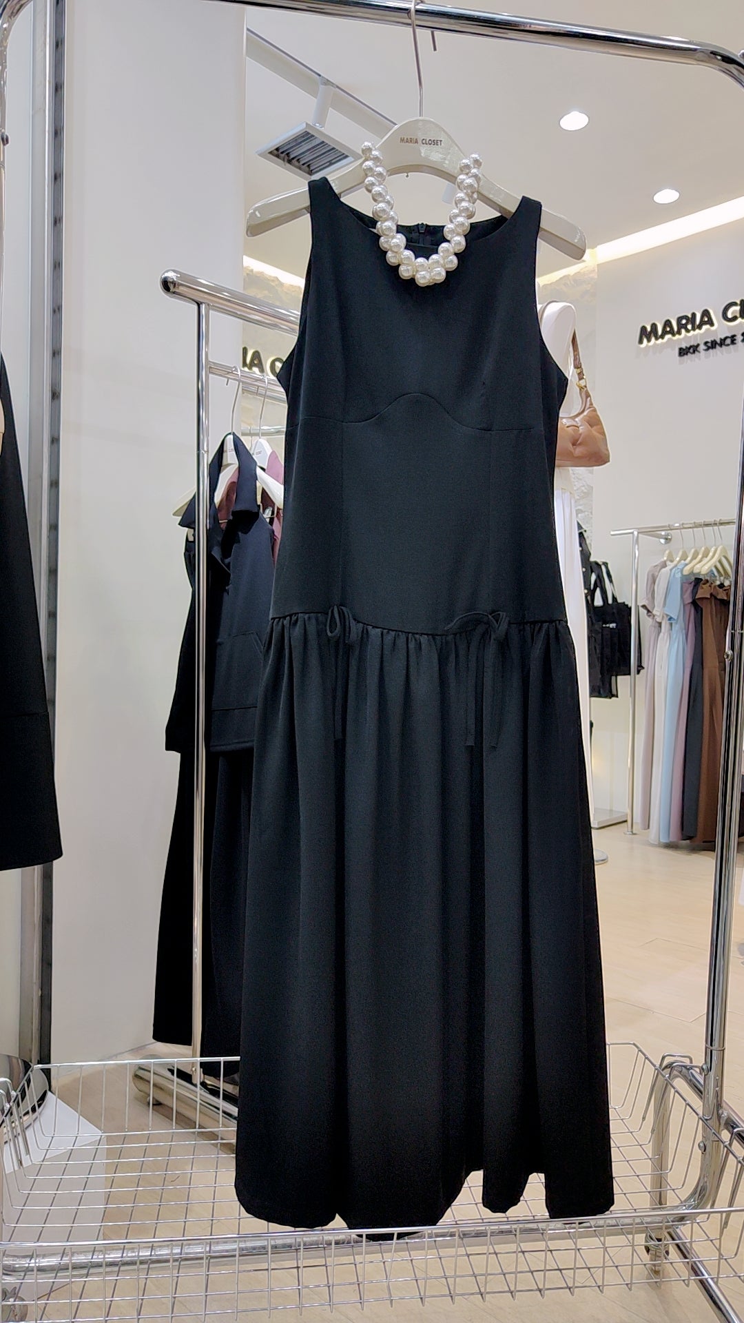 The "Little Waist Knot" Sleeveless Dress