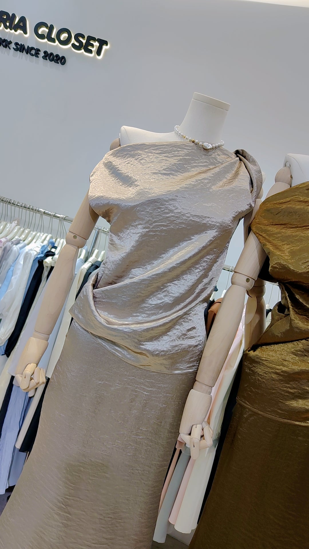 The "Luminous Crush" Drape Set