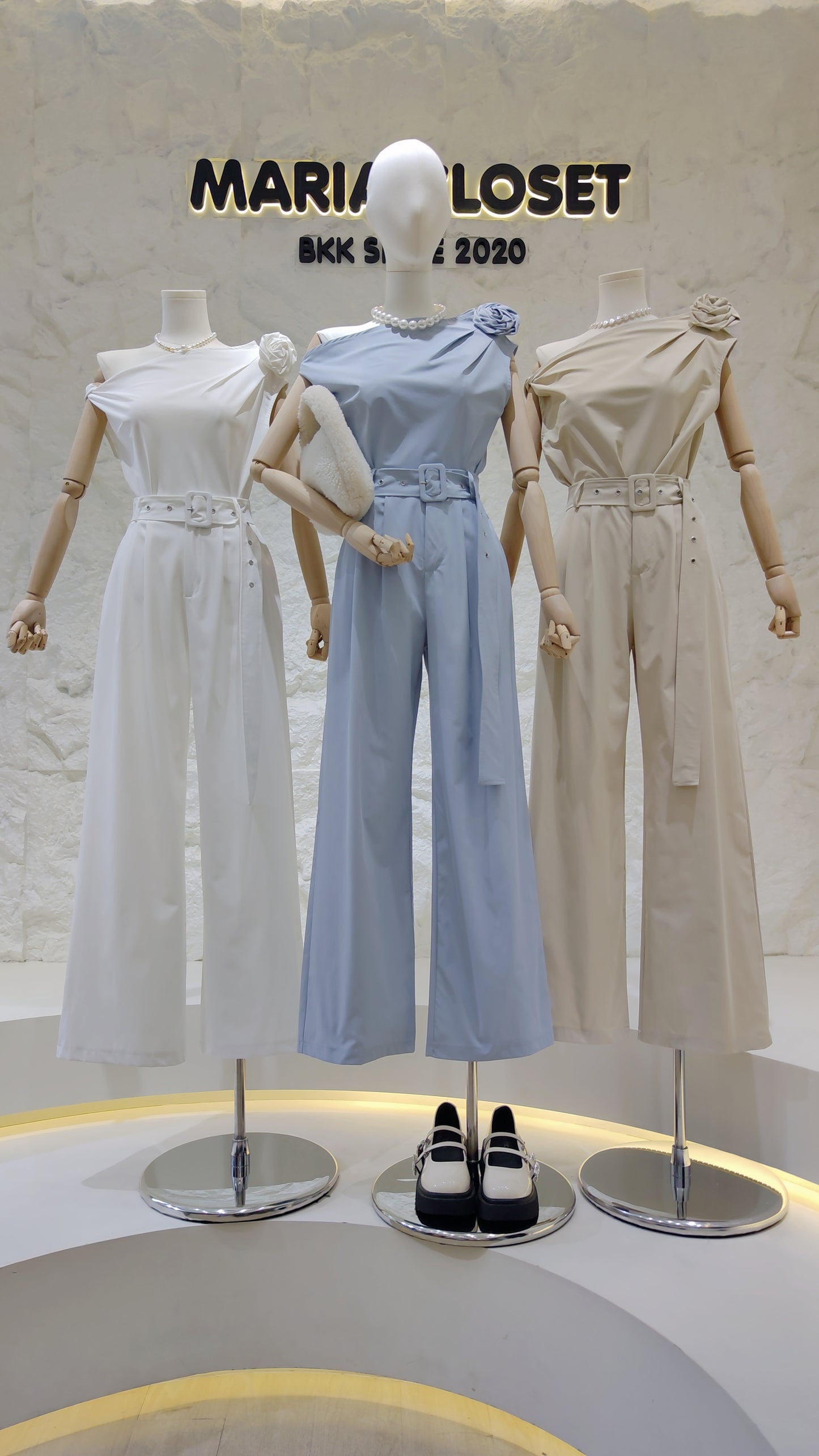The "Rosette Brooch" Top & Pants Set