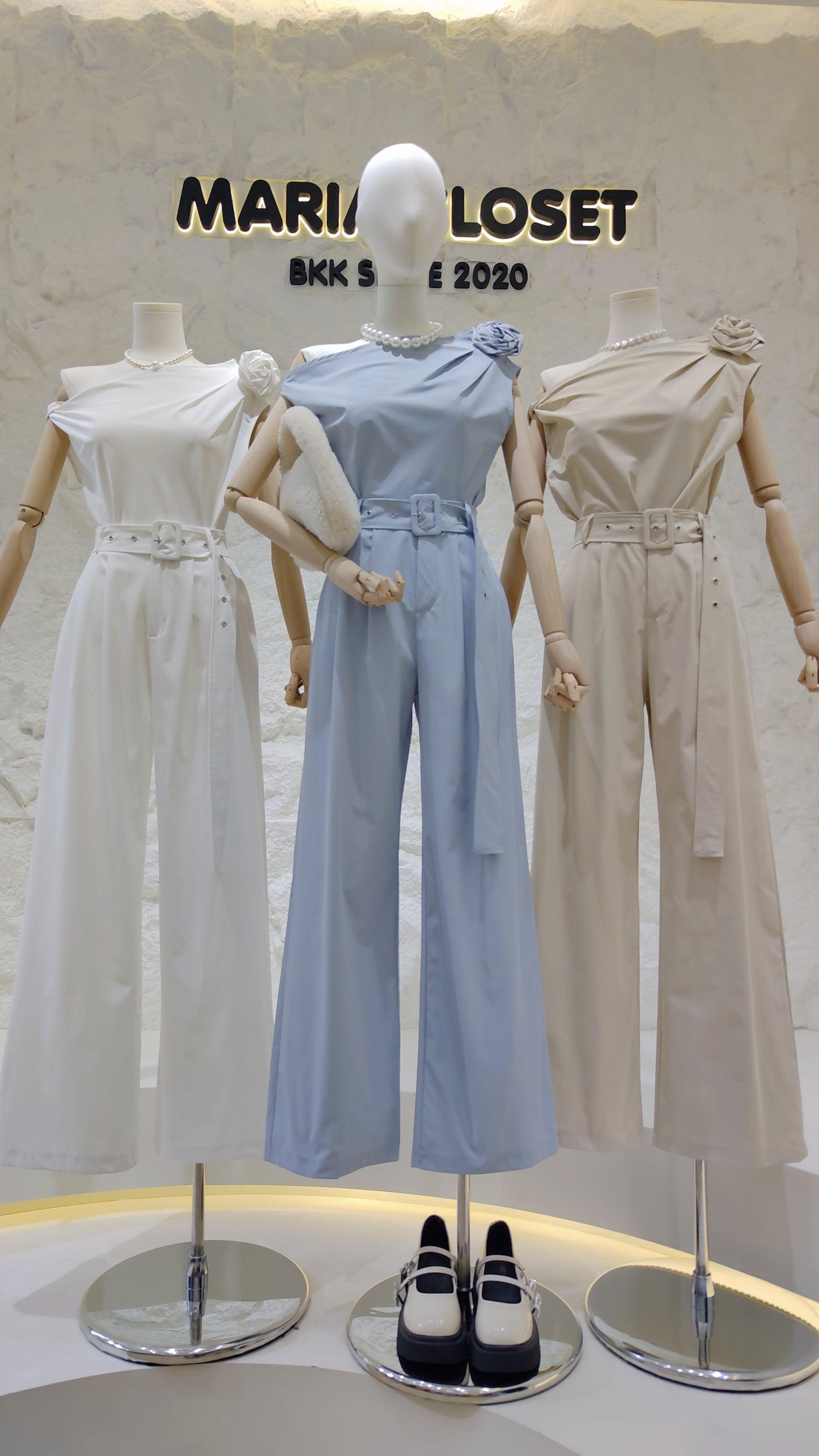 The "Rosette Brooch" Top & Pants Set