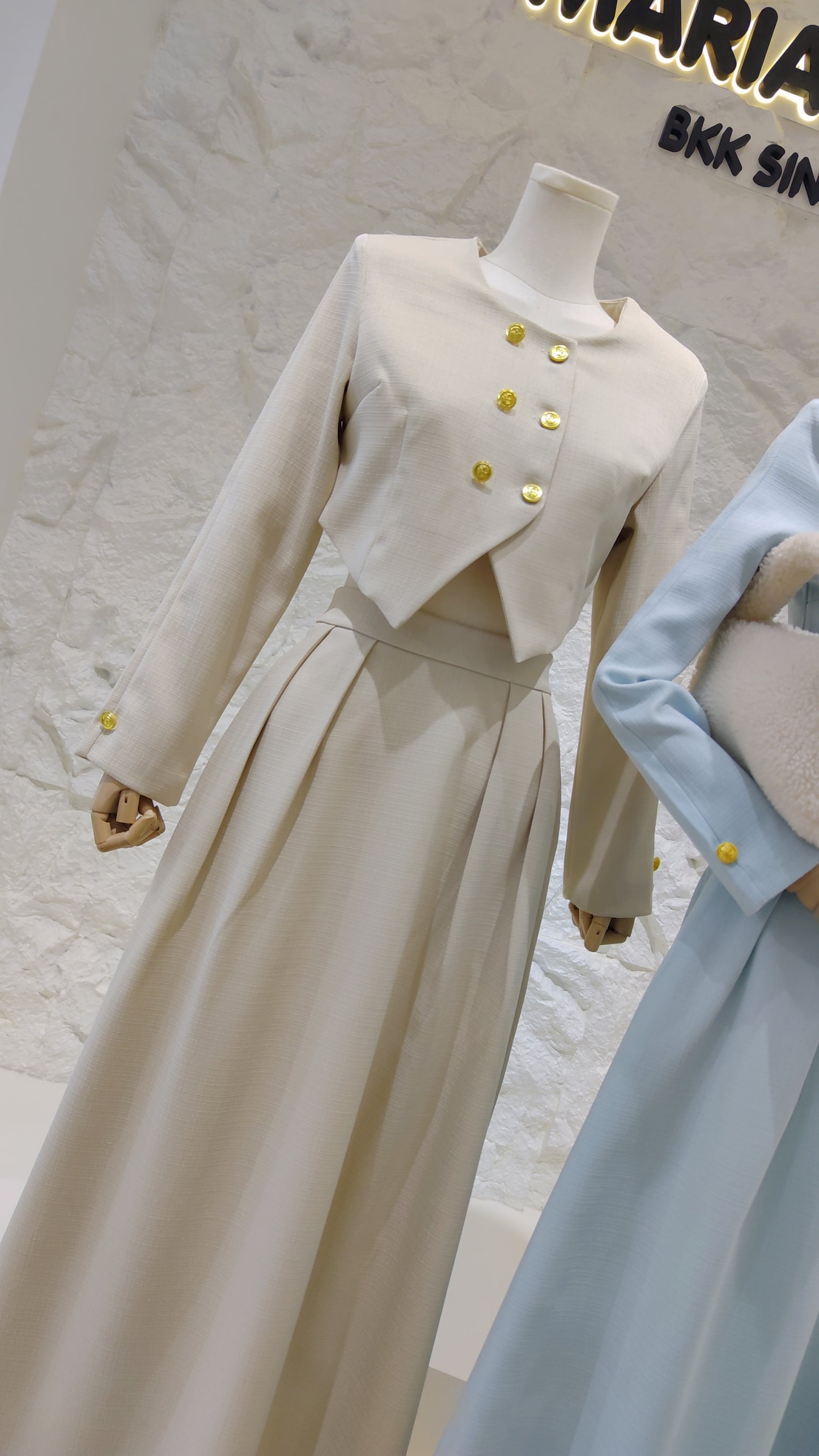 The "Heiress" Gold Button Set