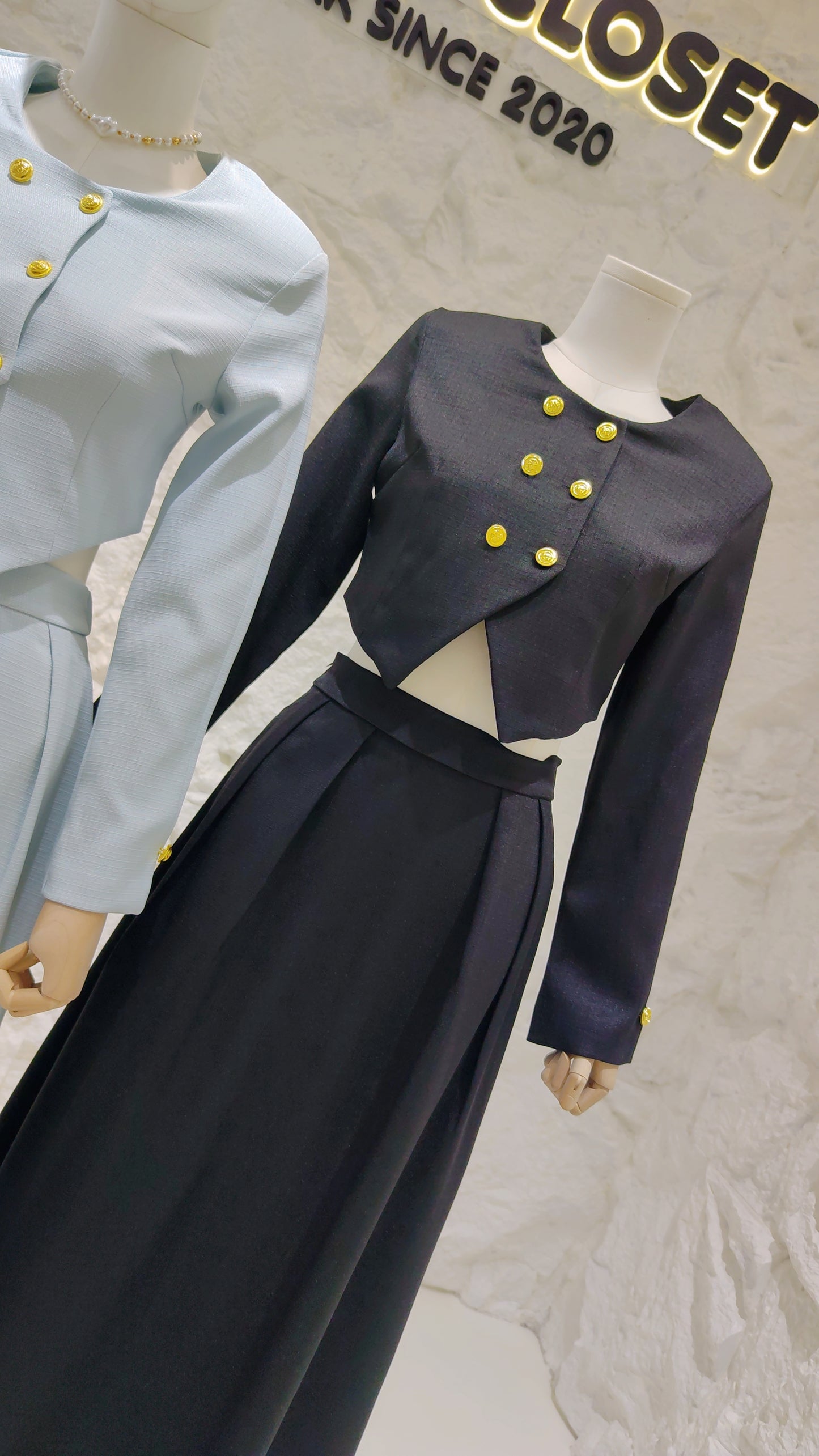 The "Heiress" Gold Button Set