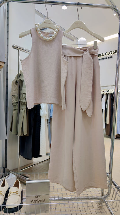 Maria's "Sleeveless Tie-Waist" Set